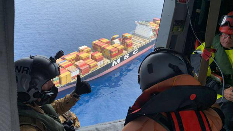 MSC Rachele injured crew members were airlifted by a French Navy helicopter.