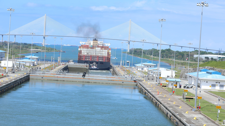 A containership at a Panama Canal lock. Credit: ajith achuthan / Alamy Stock Photo