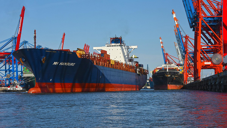 Containership MH Hamburg at Hamburg May 2020. Built 2009  6,494 teu, IMO 9332860, Flag Marshall Islands. As of May 2020, Lloyd’s List Intelligence gives beneficial owner as MPC group of companies,