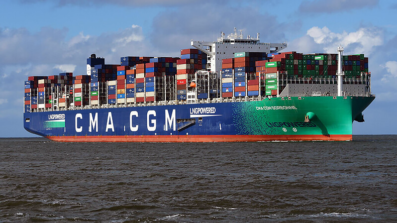 Ultra-large fully cellular containership CMA CGM Sorbonne at river Elbe