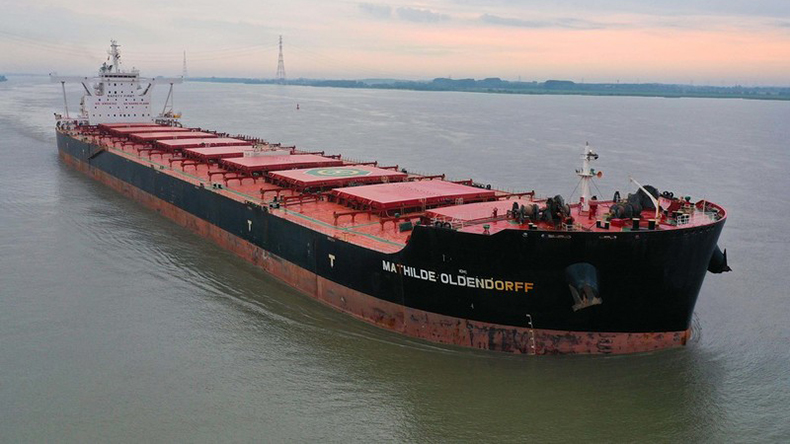 July 2021: The VLOC; very large ore carrier; Capesize Bulker; bulk carrier Mathilde Oldendorff at on the River Elbe. Built 2009 by Yangfan Group at Zhoushan, 206080 dwt, IMO 9678800, Flag Liberia. As of August 2021, Lloyd’s List Intelligence gives beneficial owner as China Development Bank (CDB), commercial operator China Development Bank Leasing Financial Company Limited, the technical manager and third-party operator both Oldendorff Carriers GmbH & Company KG, with registered owner CL Tieling Limited