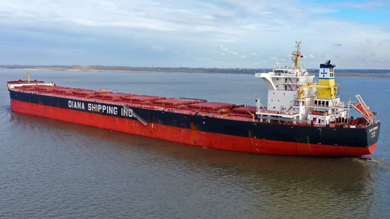 March 2021: The bulk carrier Santa Barbara at Elbe. Built 2014 by Qingdao Beihai Shipbuilding Heavy Industry Company Limited at Beihai, 179,492 dwt, IMO 9675951, Flag Marshall Islands. As of March 2021, Lloyd’s List Intelligence gives beneficial owner and commercial operator as Diana Shipping Incorporated, and registered owner Lelu Shipping Company Incorporated, technical manager Diana Shipping Services S.A. and third party operator Cargill International S.A.