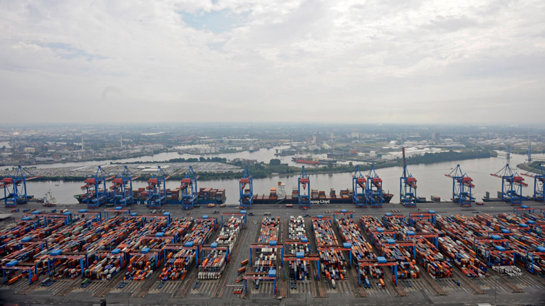 Hamburg -- Container Terminal Altenwerder