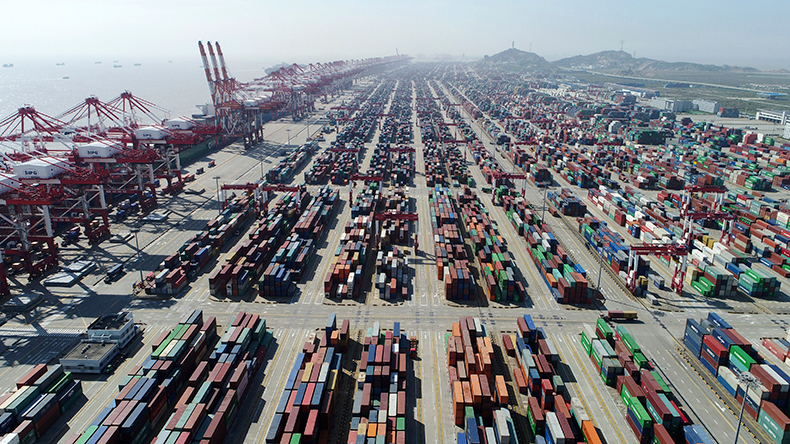 Shanghai. 23rd Apr, 2017. Aerial photo taken on April 23, 2017 shows a container dock of Yangshan Port in Shanghai, east China. Shanghai is the financial centre of China. Image ID: T54KTH. Credit: Shanghai International Port Group / Ding Ting / Xinhua / Alamy Stock Photo