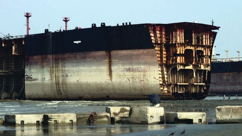 Chittagong shipbreaking