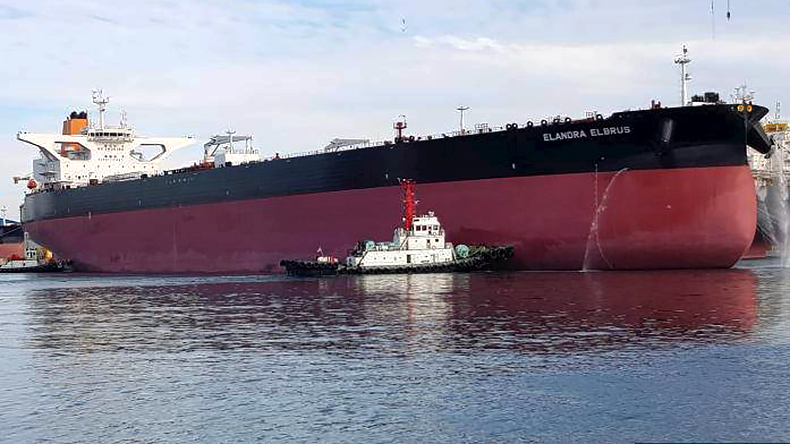 Crude oil tanker Elandra Elbrus at port