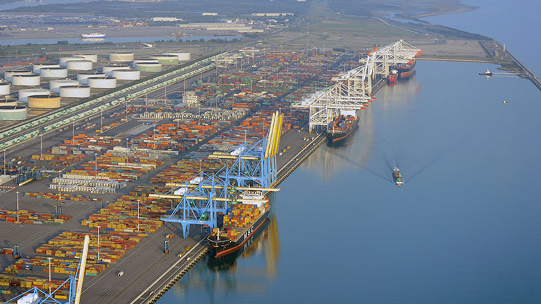 Port of Le Havre: aerial view of Port 2000 Terminals