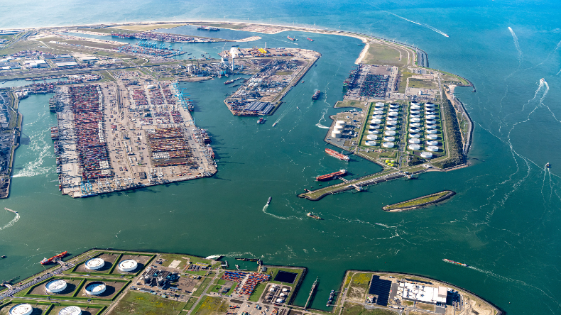 Rotterdam, Netherlands: Maasvlakte II container terminal  