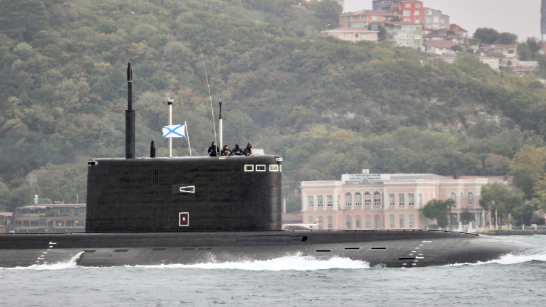 Russian submarine, source Yörük Işık