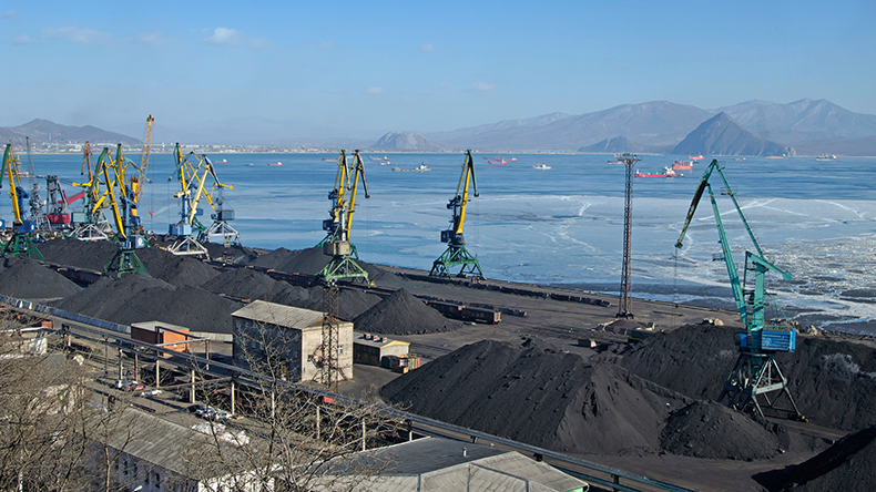  The port terminal for coal loading in port Nakhodka - Image ID: CEWBEM Credit: Pashkov Andrey / Alamy Stock Photo 